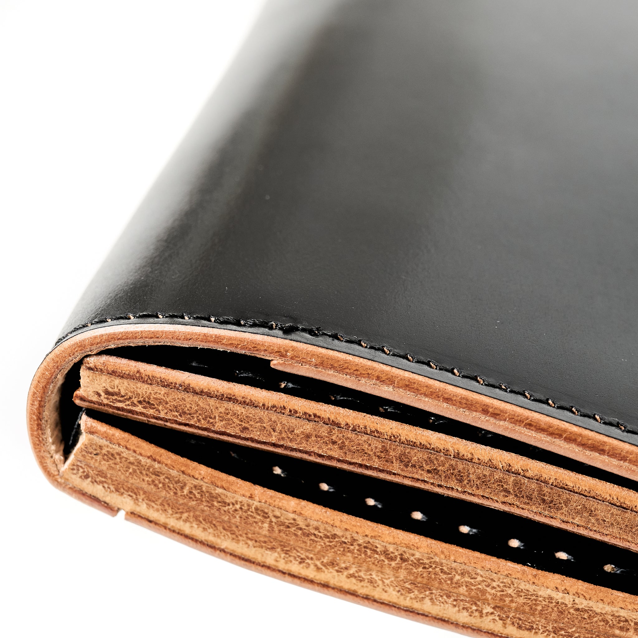 MIDDLE TRUCKERS WALLET (Cordovan leather) – THE BOOTS SHOP