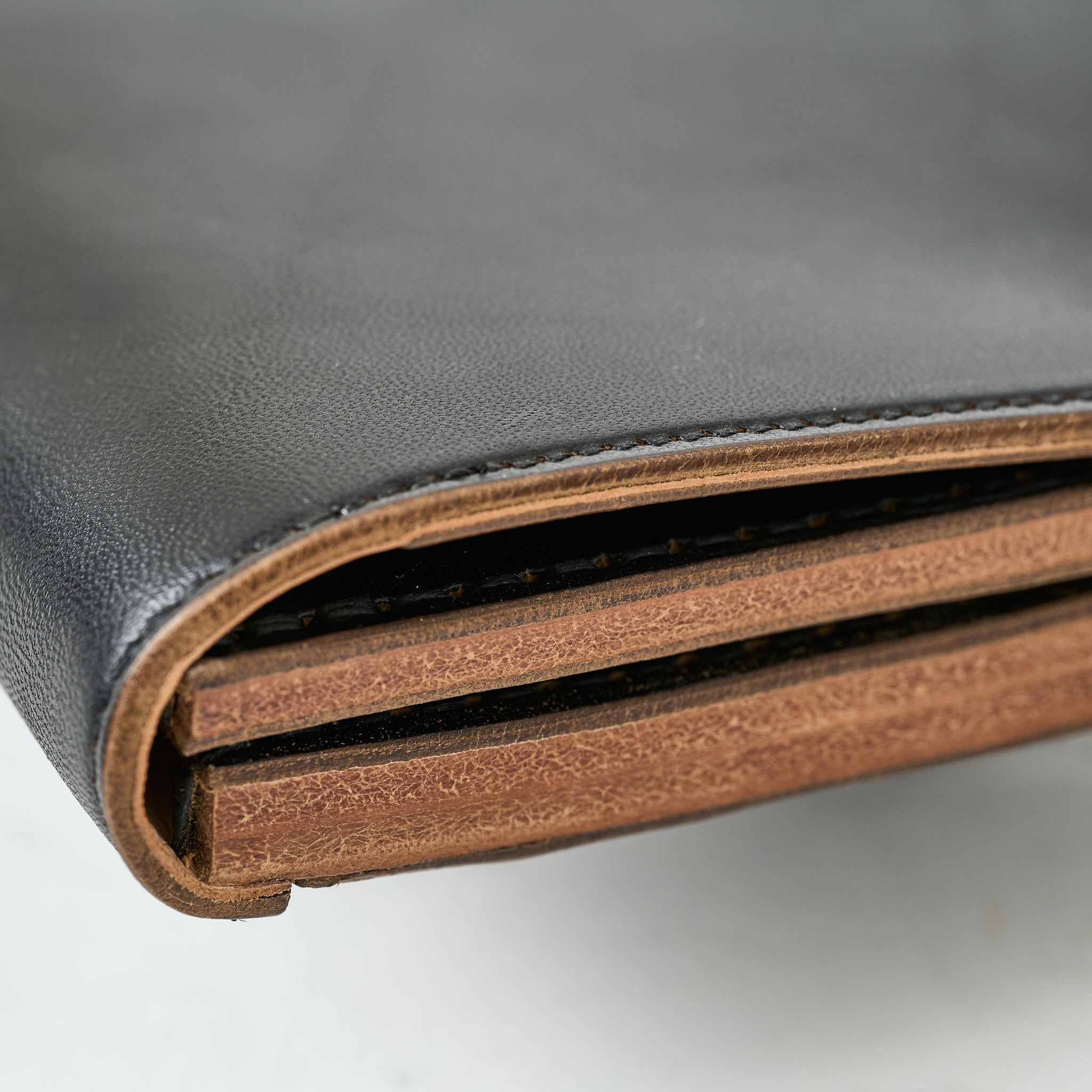 LONG TRUCKERS WALLET (Horsebutt leather) – THE BOOTS SHOP ONLINE