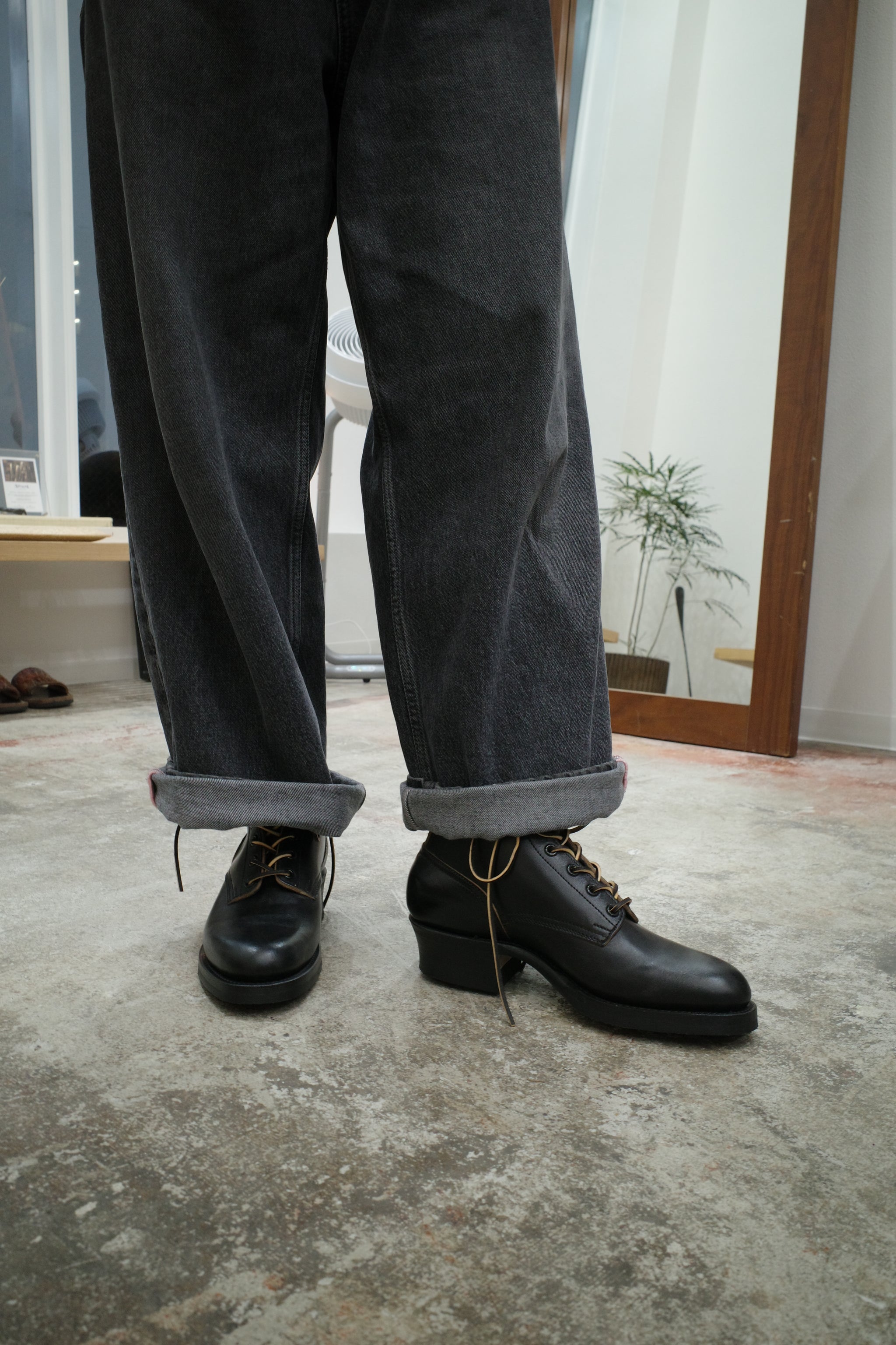 2025年発売予定］GRIFFIN (Black Horsebutt) – THE BOOTS SHOP