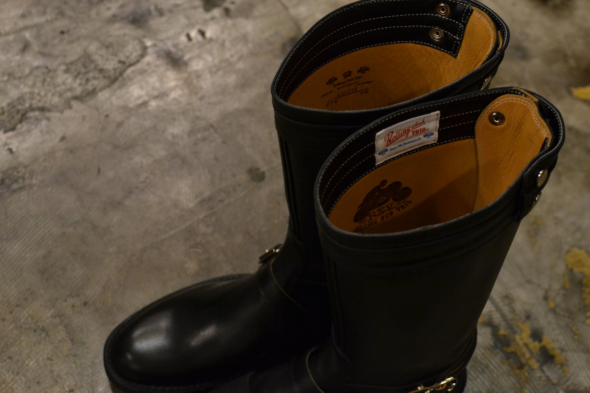 REV101 – THE BOOTS SHOP ONLINE