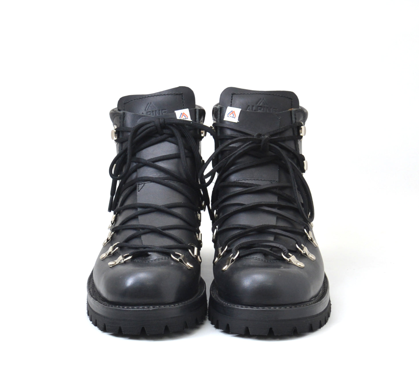 ADVENTURE III – THE BOOTS SHOP ONLINE